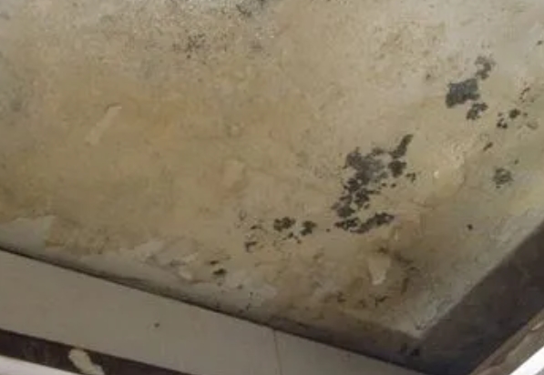 秦都阳台漏水维修公司分享下秦都卫生间渗水维修需要注意哪些问题。